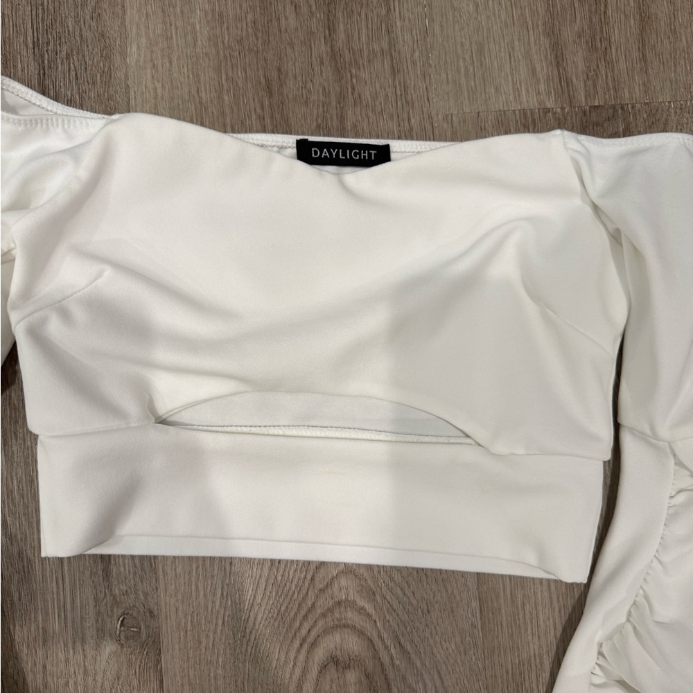 White Off Shoulder Crop Top Ruffle Sleeve Stretch Blouse S - Picture 3 of 4